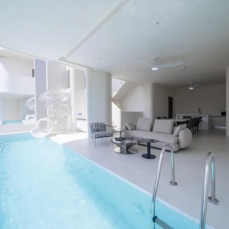 Interstellar Village House Hostel Pattaya
