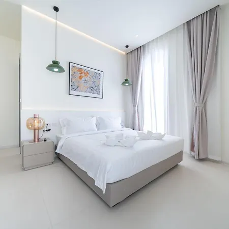 Interstellar Village House * Pattaya