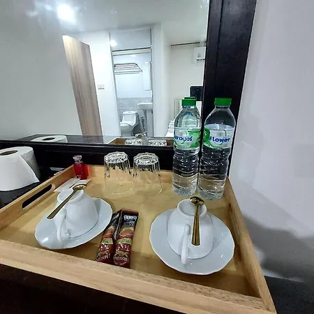 Rustic Comfort Zone, Hostel *