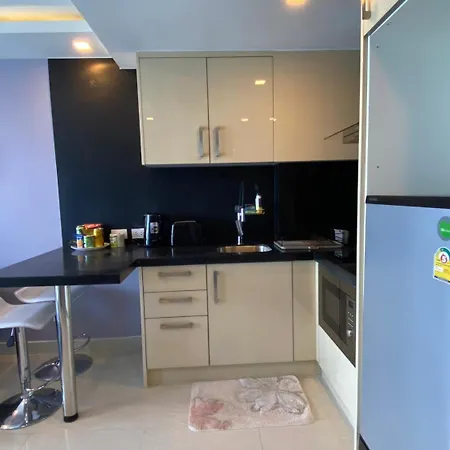 Apartment Grand Avenue X Monthstayz Thailand Pattaya