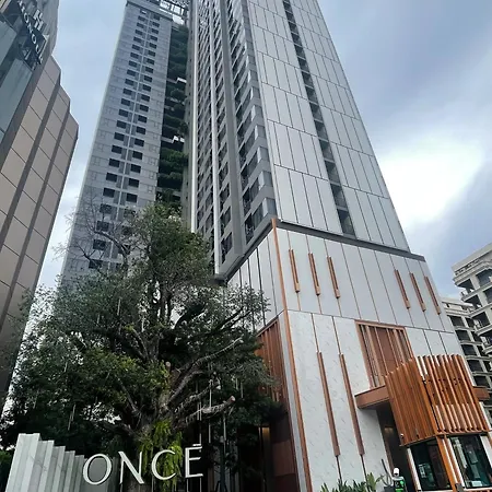 Once芭提雅顶级豪华公寓位于21航站楼 *