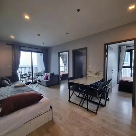 The Base海景网红顶层无边泳池 双卧室套房 Apartment Pattaya