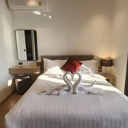 25edge芭提雅网红一居室公寓步行海滩 *