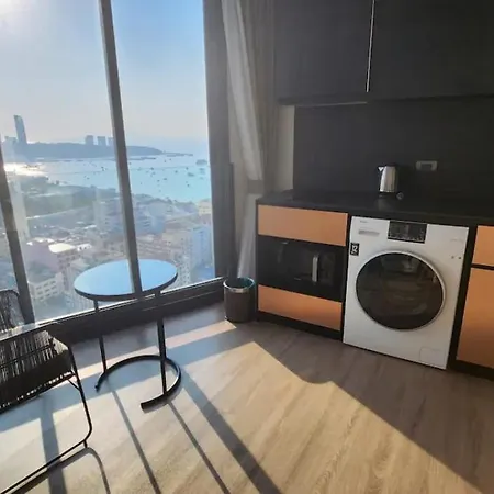 Apartment 25edge芭提雅网红一居室公寓步行海滩