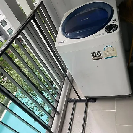 芭提雅中心地区 The Base 高档公寓酒店 * Pattaya