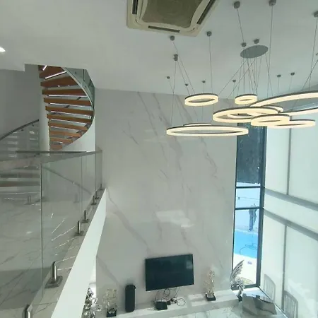 Tyb-06 芭提雅北歐風格六臥室別墅 Villa Pattaya