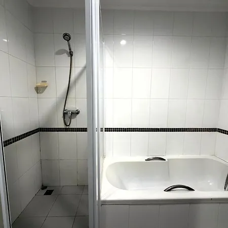 Holiday home 1-bedroom Pool-view With Large Balcony - Jomtien *