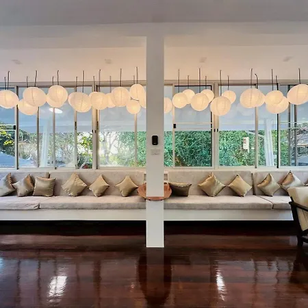 Sunset 30m To 4br Villa