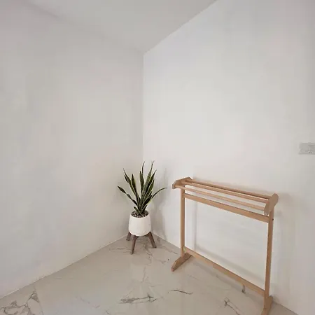 Sunset 30m To 4br Villa Pattaya
