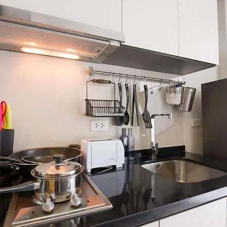 Apartment The Base 88-67 F5 Pattaya