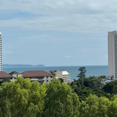 Remote Work Friendly In Apartment Pattaya