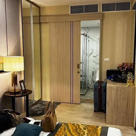 Luxury Sea View 1br Rooftop Infinity Pool & Gym * Pattaya