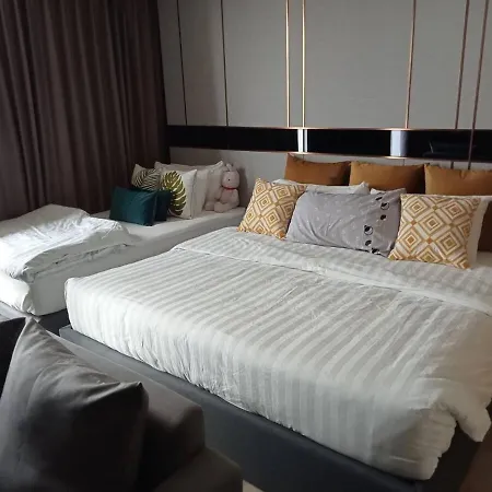 Apartment Luxury Sea View 1br Rooftop Infinity Pool & Gym Pattaya