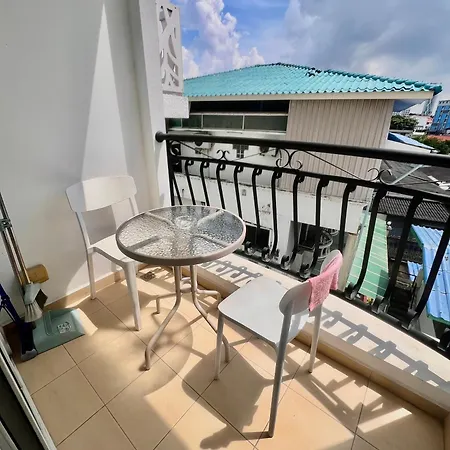 Garden Olympus Balcony * Pattaya
