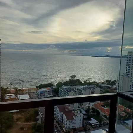 Luxury Sea View 1br Rooftop Infinity Pool & Gym * Pattaya