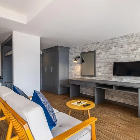 Hotel Journeyhub