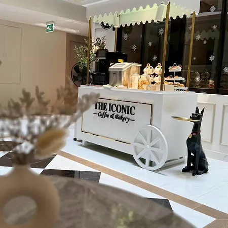 The Iconic Hotel 3*