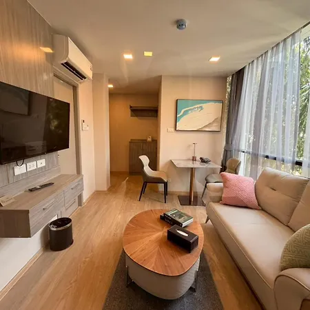 The Iconic Hotel 3*