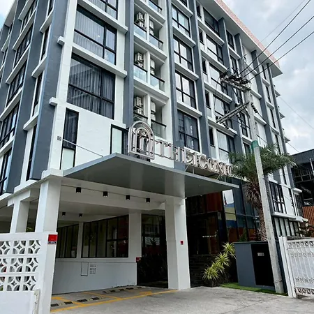 Hotel The Iconic