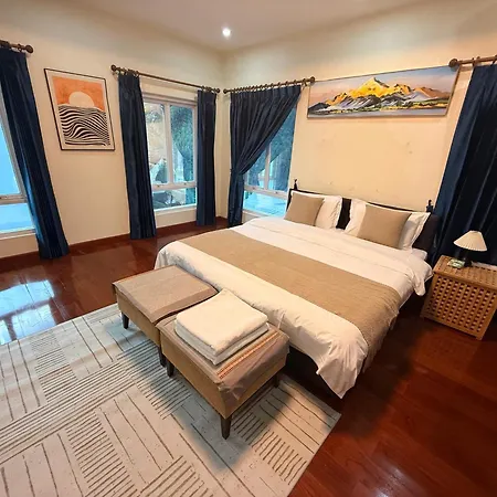 G Thai Happy Pool Villa *