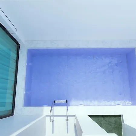 Villa 49spvilla 近步行街中天海滩别墅 *