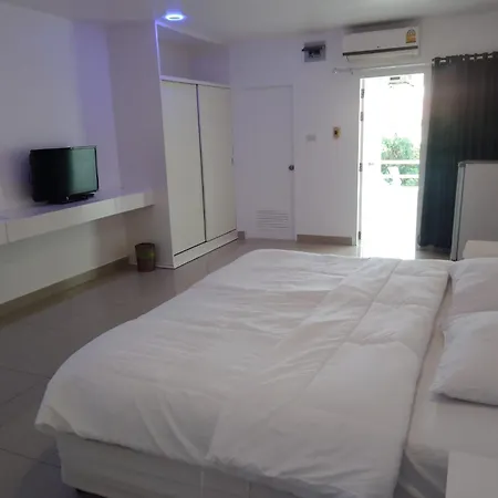 Aparthotel Illusion & Club Pattaya