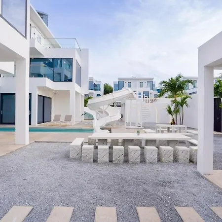Villa My Galaxy Pool 16br Near Jomtien *