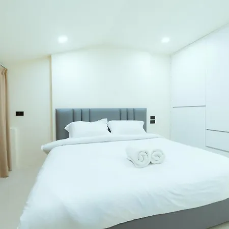49spvilla 近步行街中天海滩别墅 *