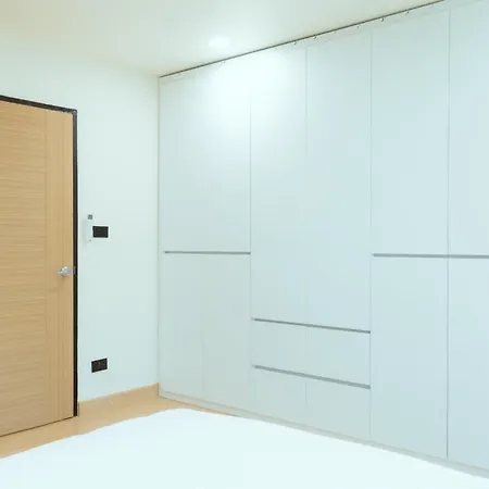 Villa 49spvilla 近步行街中天海滩别墅 Pattaya