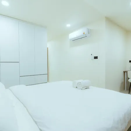 Villa 49spvilla 近步行街中天海滩别墅 Pattaya