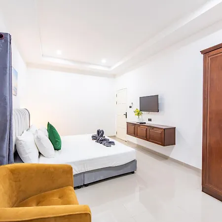 Lagoon Breeze 4br Pool Near Walking Street Villa Pattaya