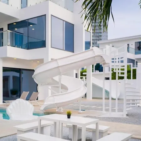 My Galaxy Pool 16br Near Jomtien Villa *