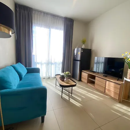 High Floor Sea View 2 Bed Apartment Pattaya