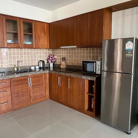 Apartment 芭提雅市中心两卧两卫120平方 游泳池 健身房 Pattaya