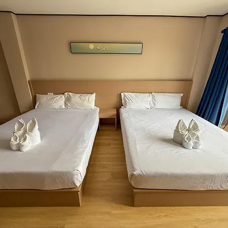 Cocoon Hideaway *