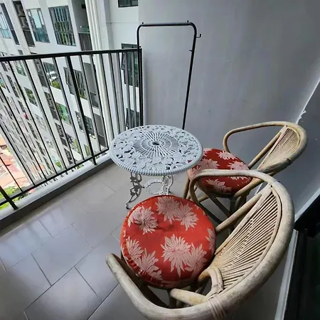 The Base海景网红顶层无边泳池 双卧室套房 海滩3分钟 Apartment Pattaya