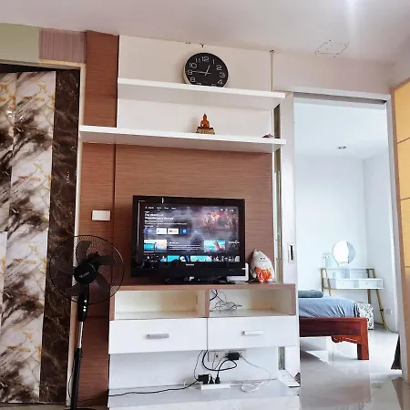 Diamond In The Center Of Pattaya