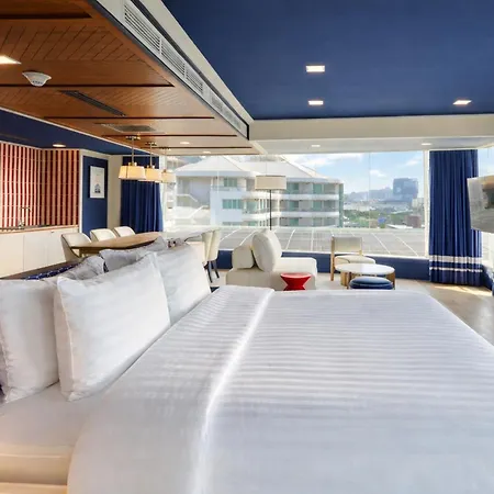The Cruise 4*