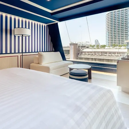 The Cruise Hotel 4*