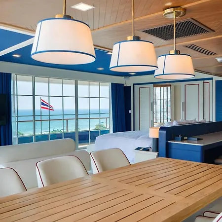 Hotel The Cruise 4*