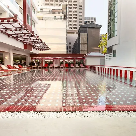 The Cruise Hotel 4*
