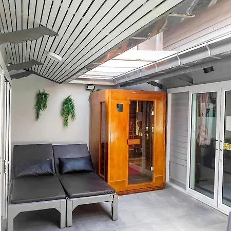 Romantic Pool - 6 Bedroom - Private Pool & Absolute Privacy - Perfect For Groups Pattaya