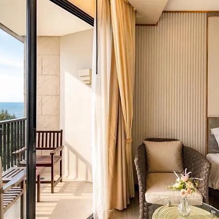 Garden Cliff And Pattaya