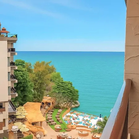 Garden Cliff And Pattaya