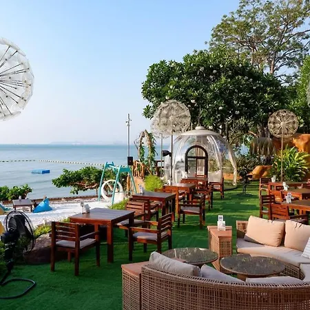 Garden Cliff And Pattaya