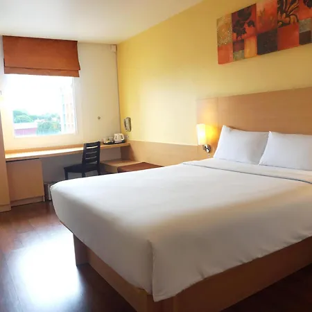 Ibis 3*