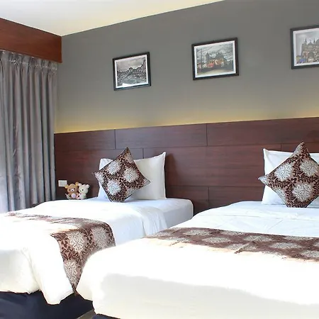 Holiday 4* Pattaya
