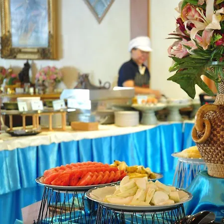 Sabai Resort 3*