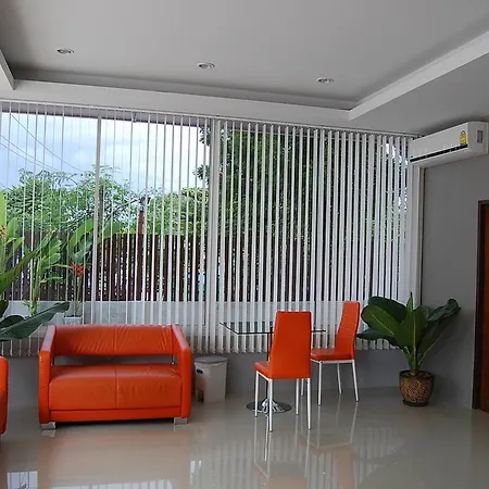 Nipa Aparthotel