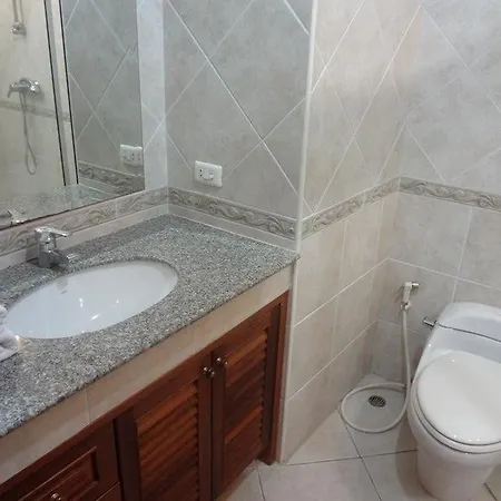Inn View Talay Pattaya